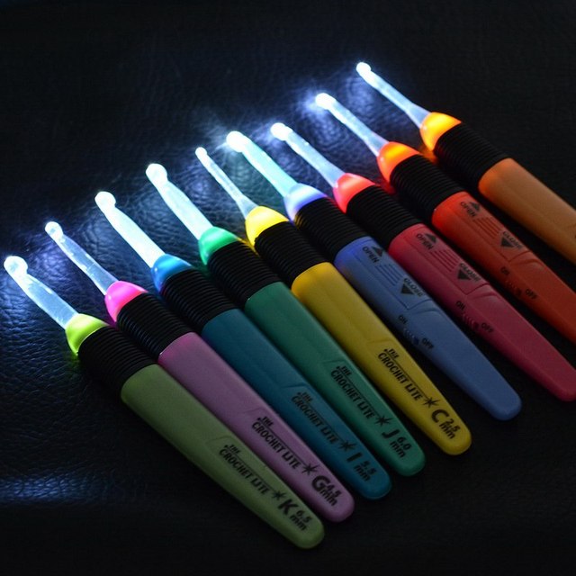 Lighted Crochet Hooks Kit for DIY Weave Yarn, LED Light Up Knitting Needles  Crochet Lite Value Pack, Multicolour Sewing Tool Kit - AliExpress